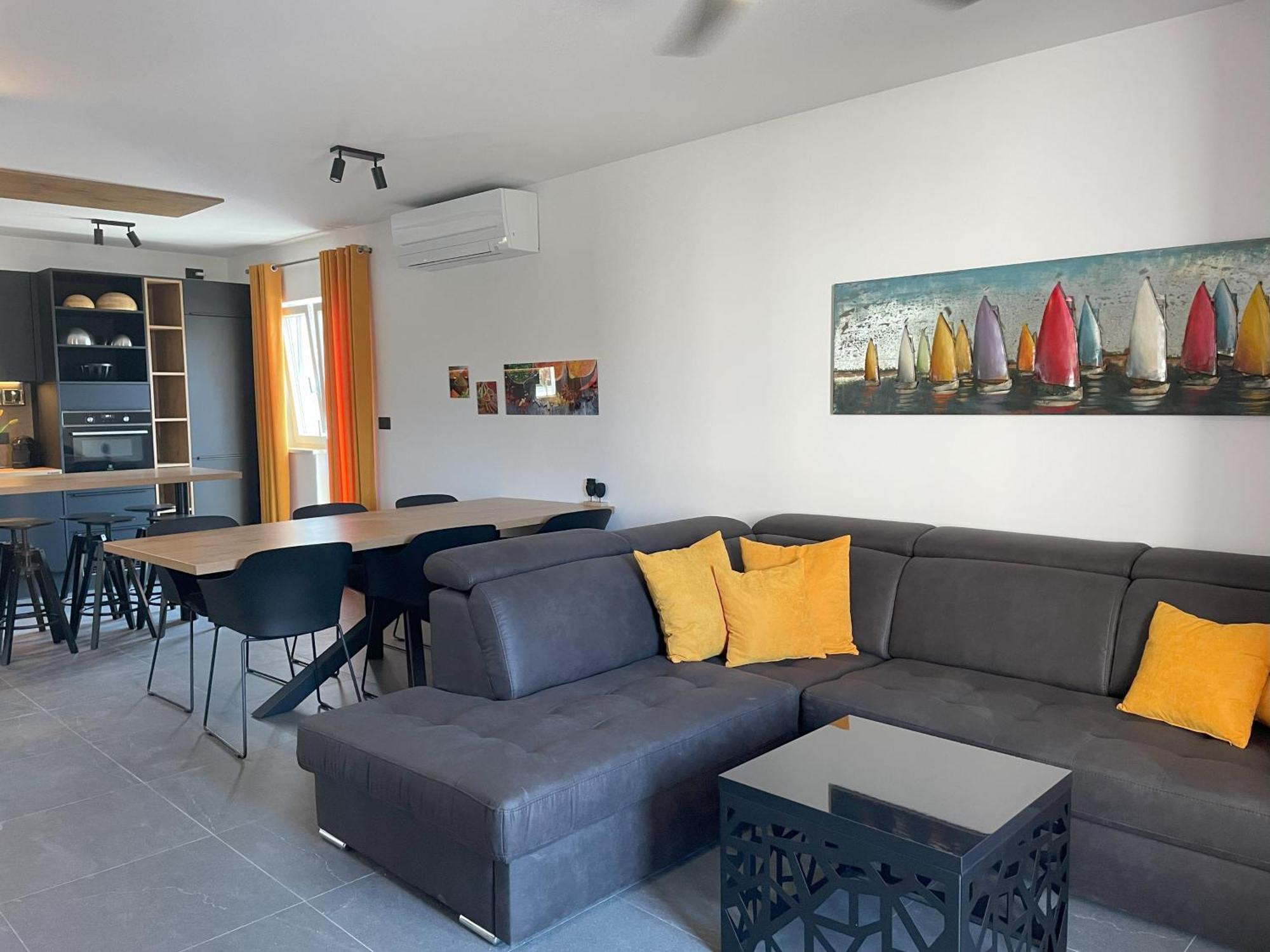 Valkane Beach Apartments Pula Exteriör bild